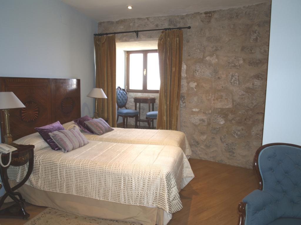 Residencia Real Del Castillo De Curiel Curiel de Duero Eksteriør billede